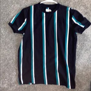 Large men’s t-shirt.